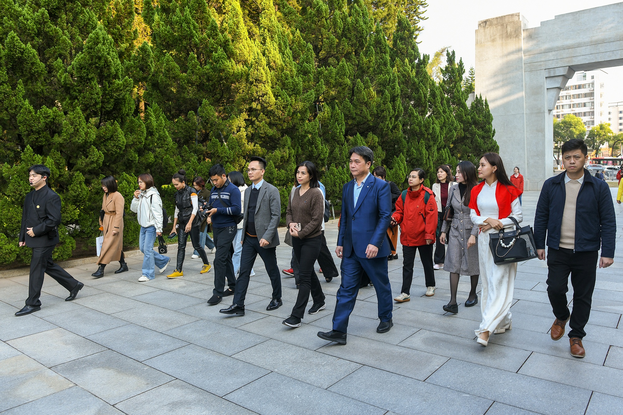 Chu tich Ho Chi Minh anh 12