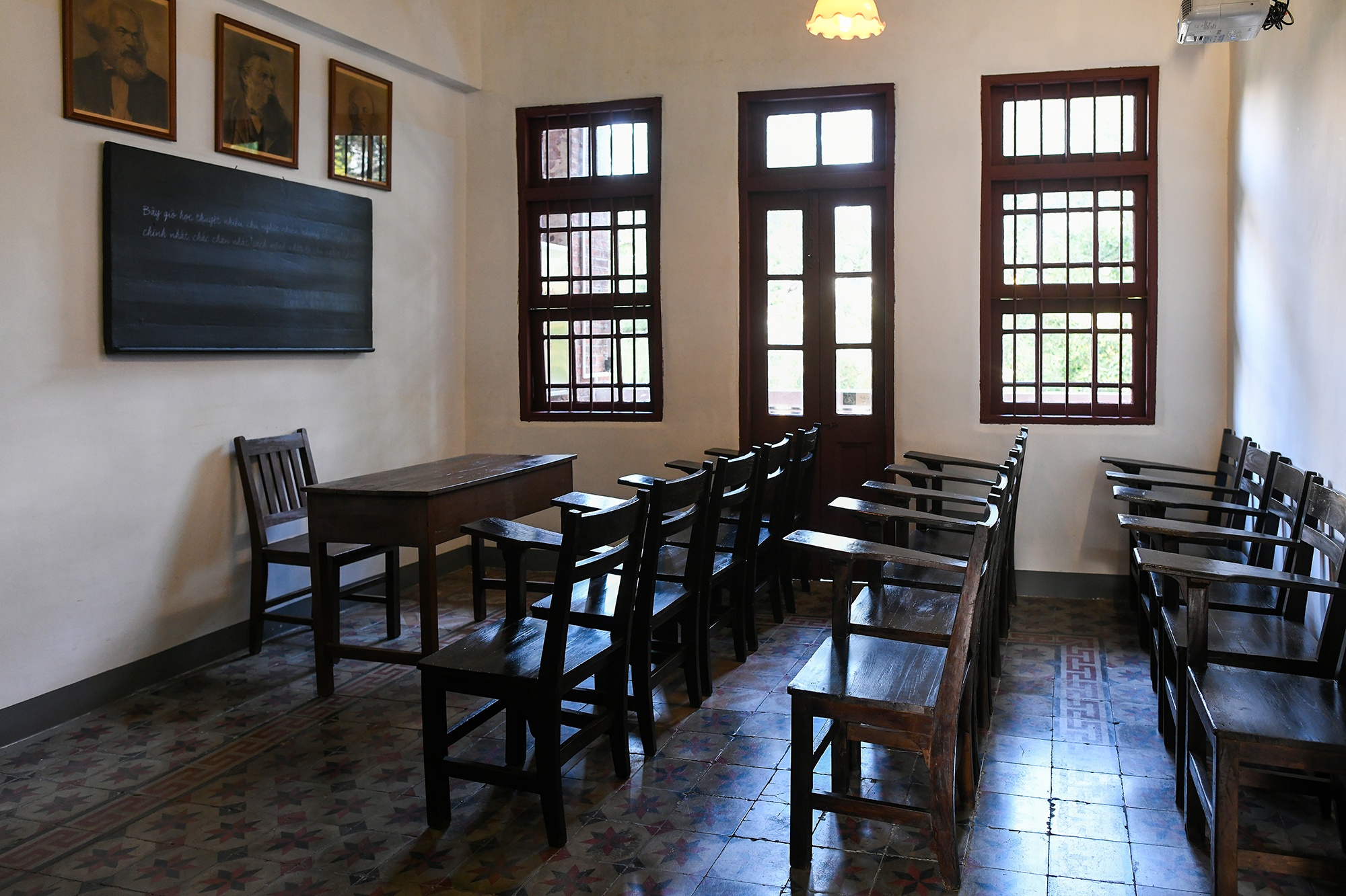 Chu tich Ho Chi Minh anh 11