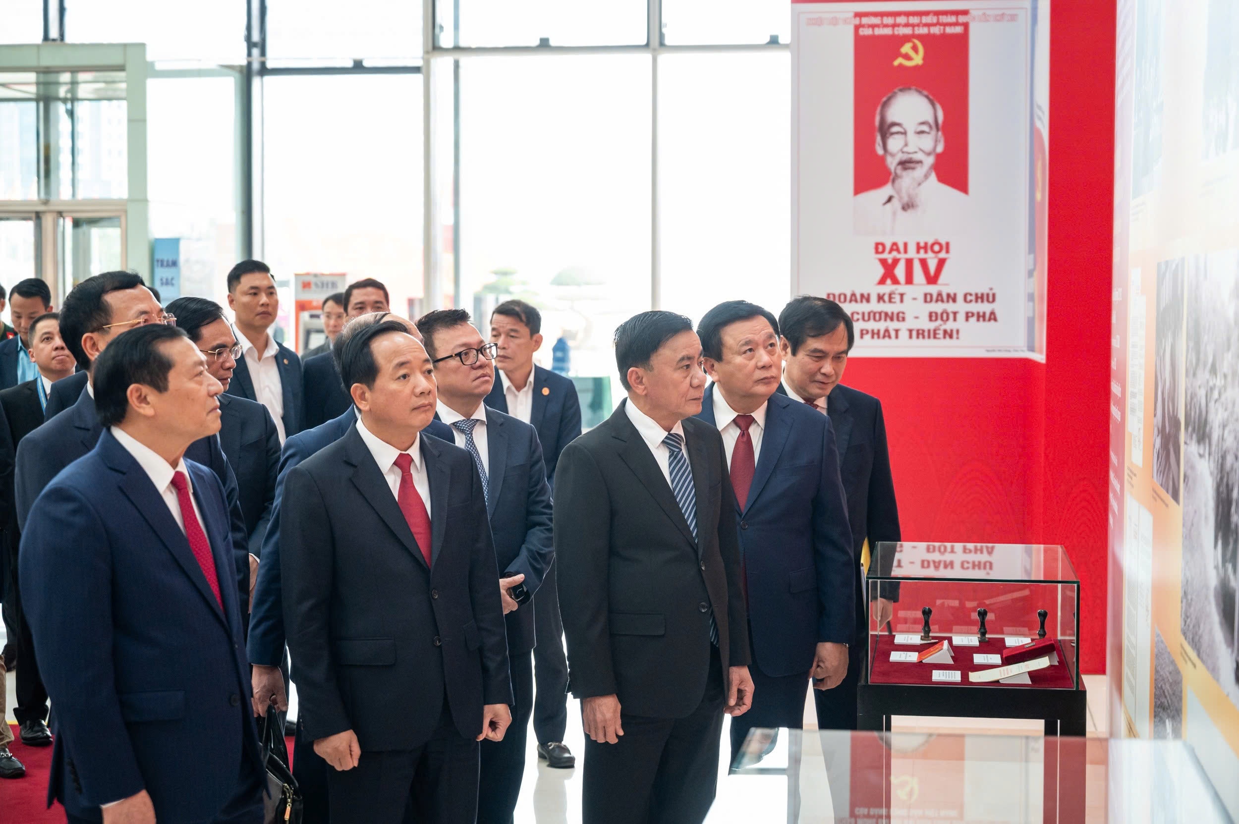 Dai hoi Dang XIV anh 4