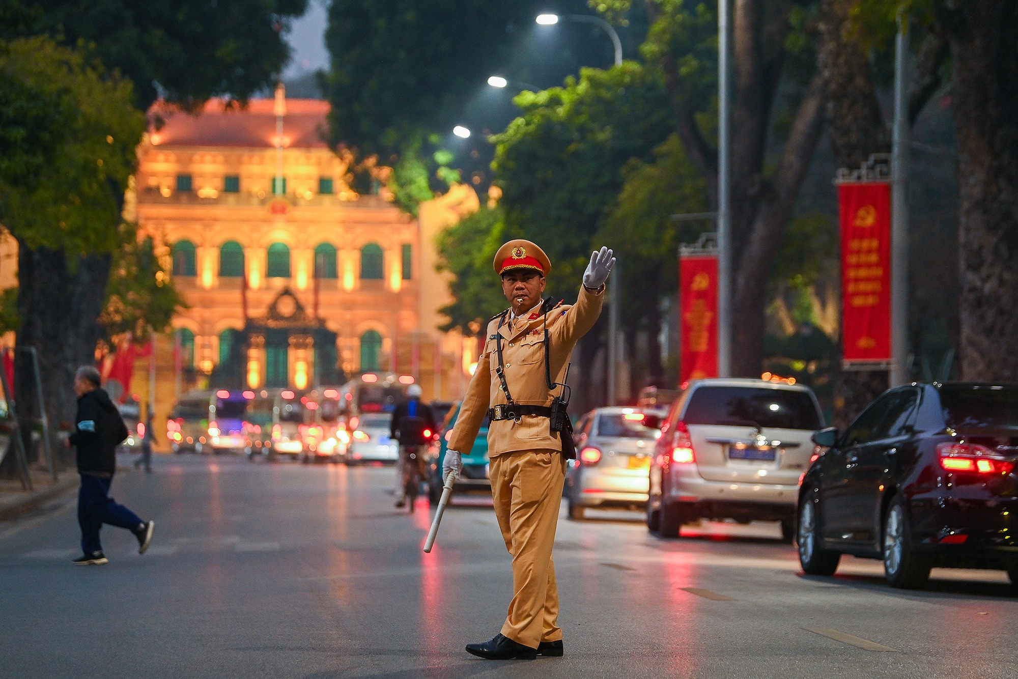 Dai hoi Dang XIV anh 4