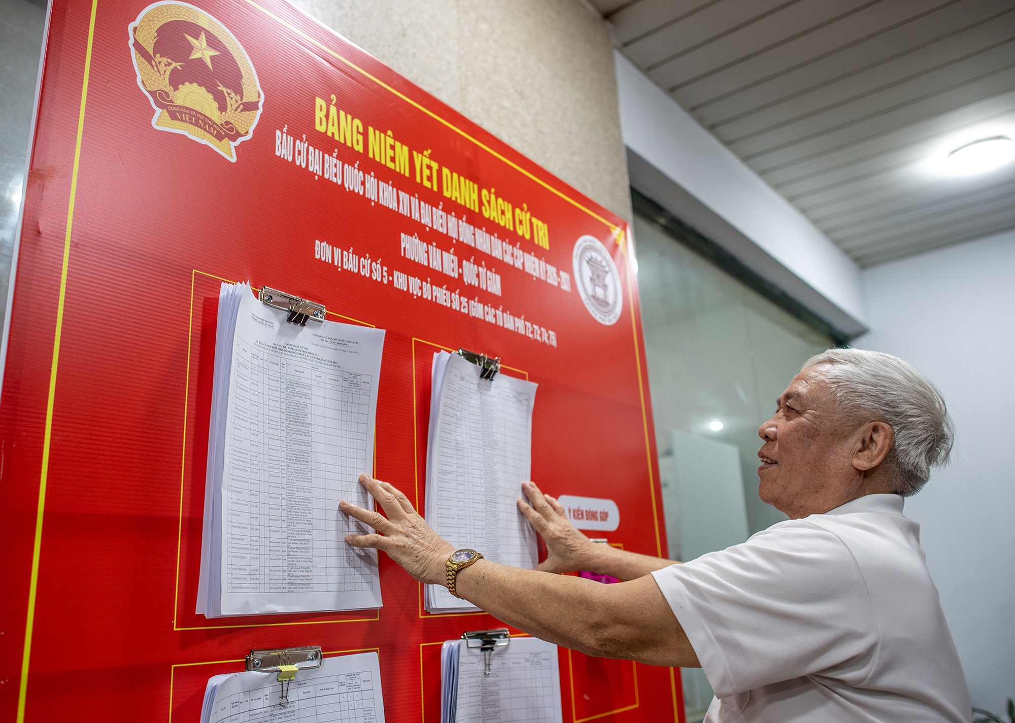 Dem truoc ngay bau cu hinh anh