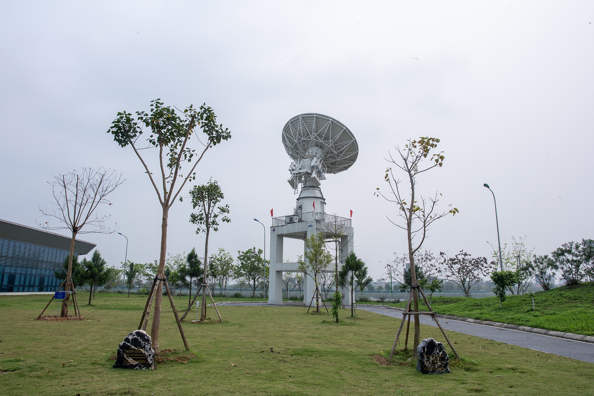 Bao tang vu tru anh 13