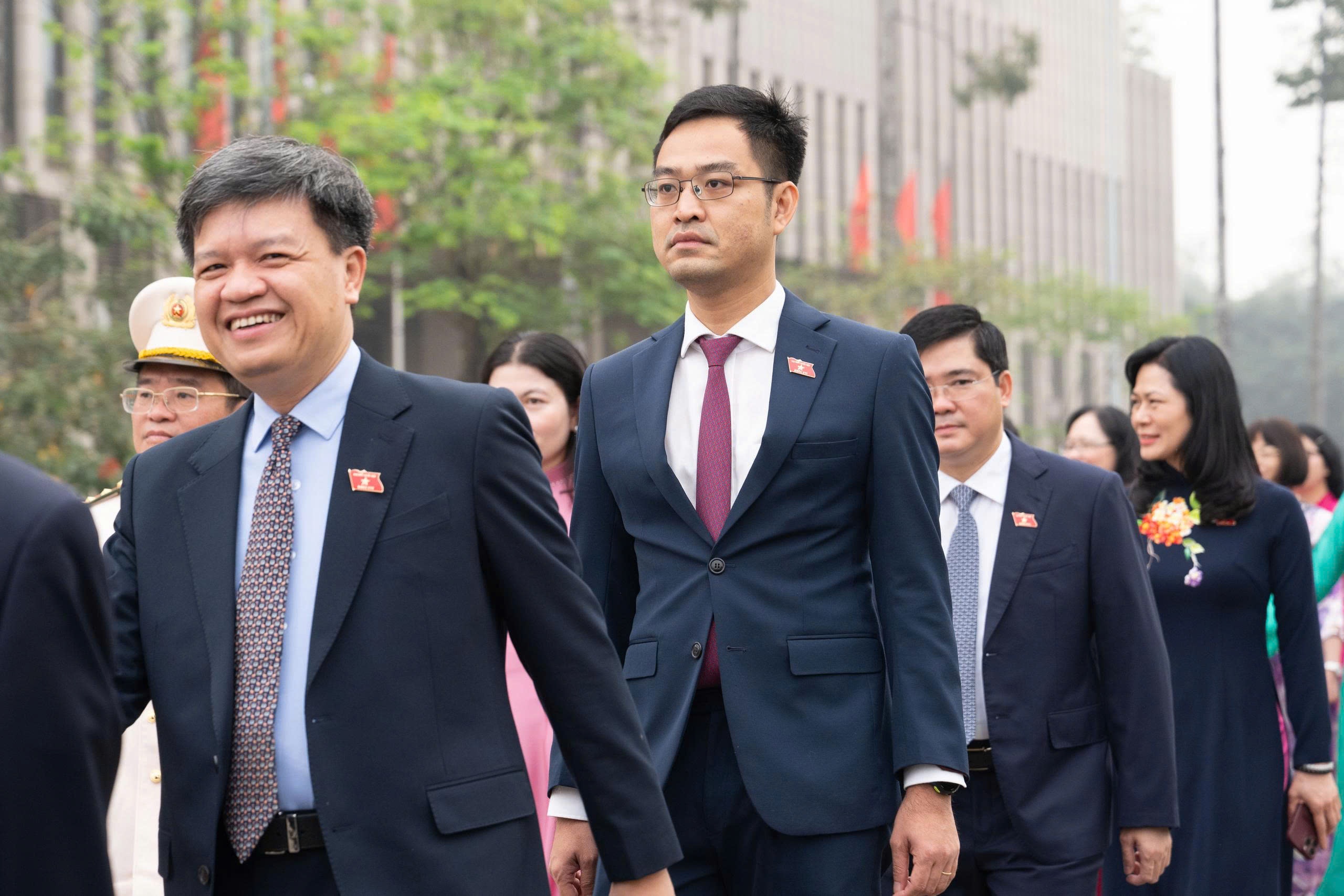 Quoc hoi khoa XVI anh 10