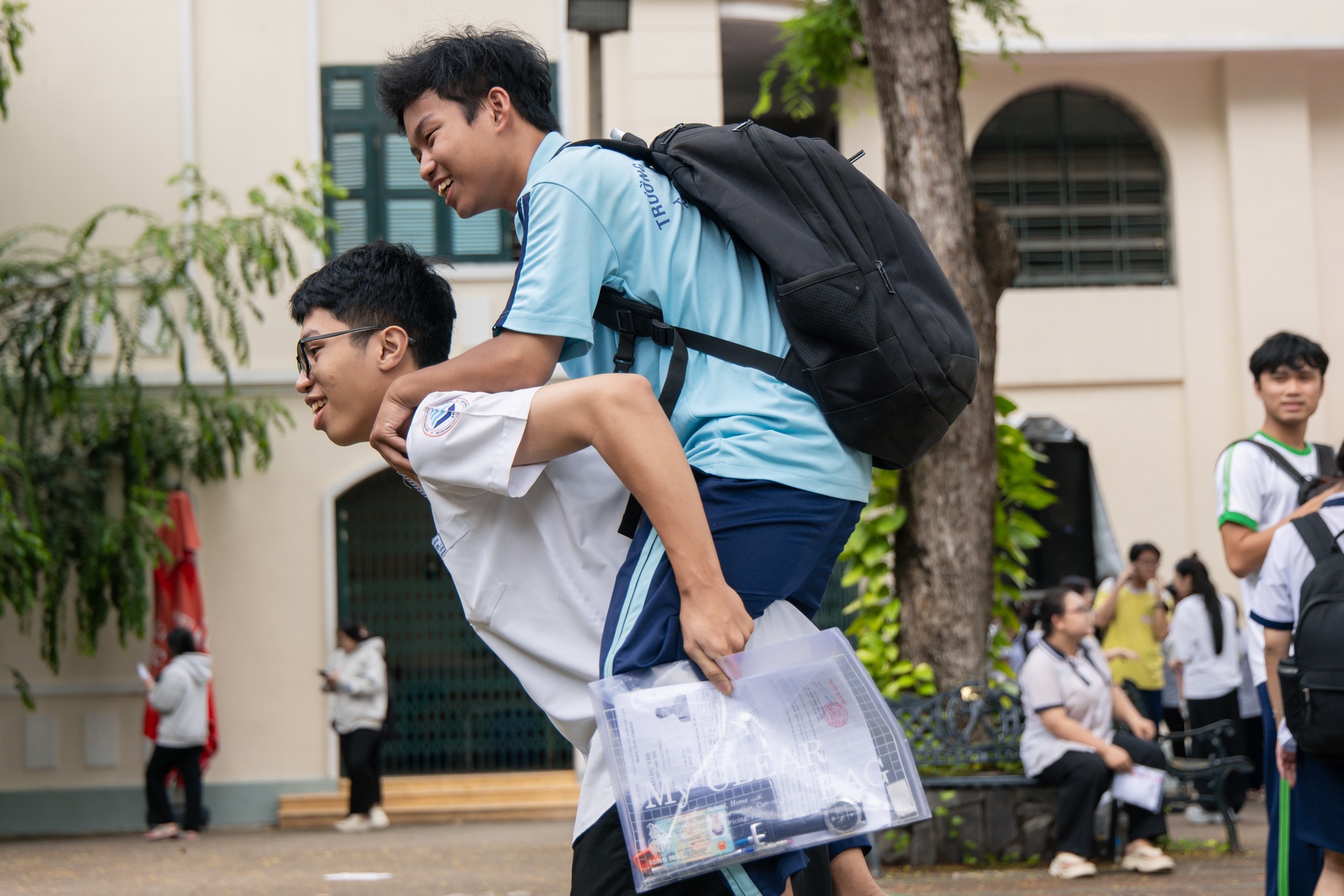 Thi tốt nghiệp THPT ảnh 3 Thi tot nghiep THPT anh 3