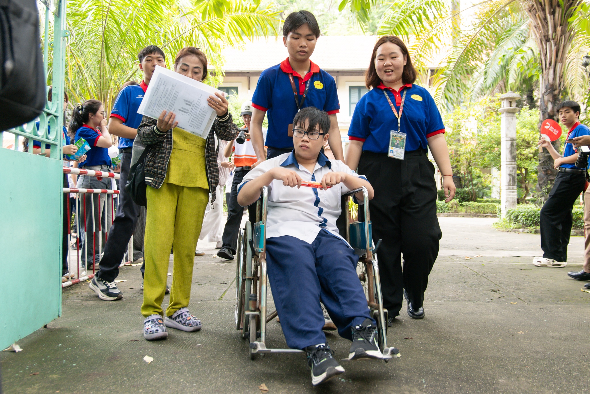 Thi tốt nghiệp THPT ảnh 18 Thi tot nghiep THPT anh 18