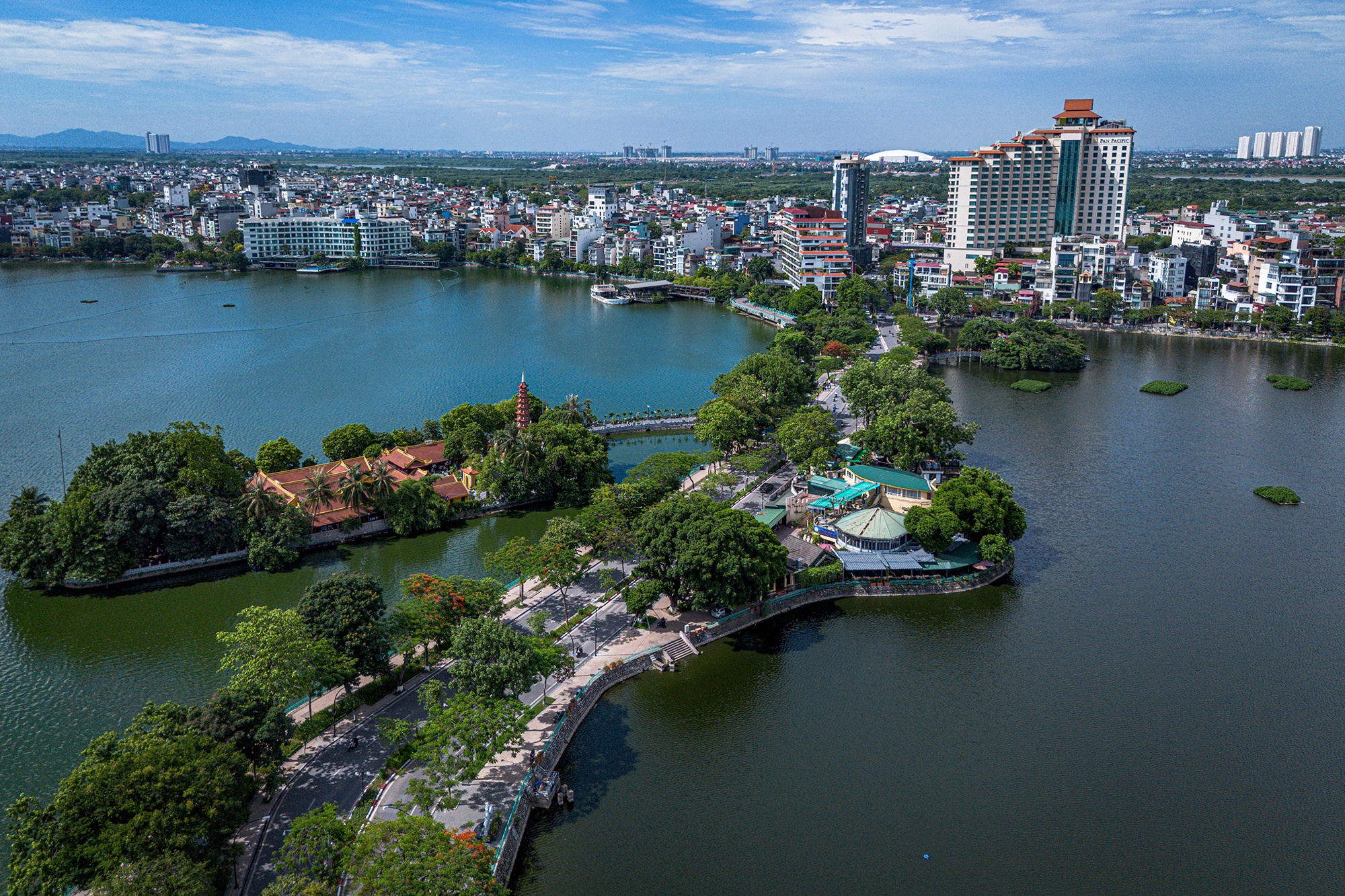 Duong ven ho Tay anh 3