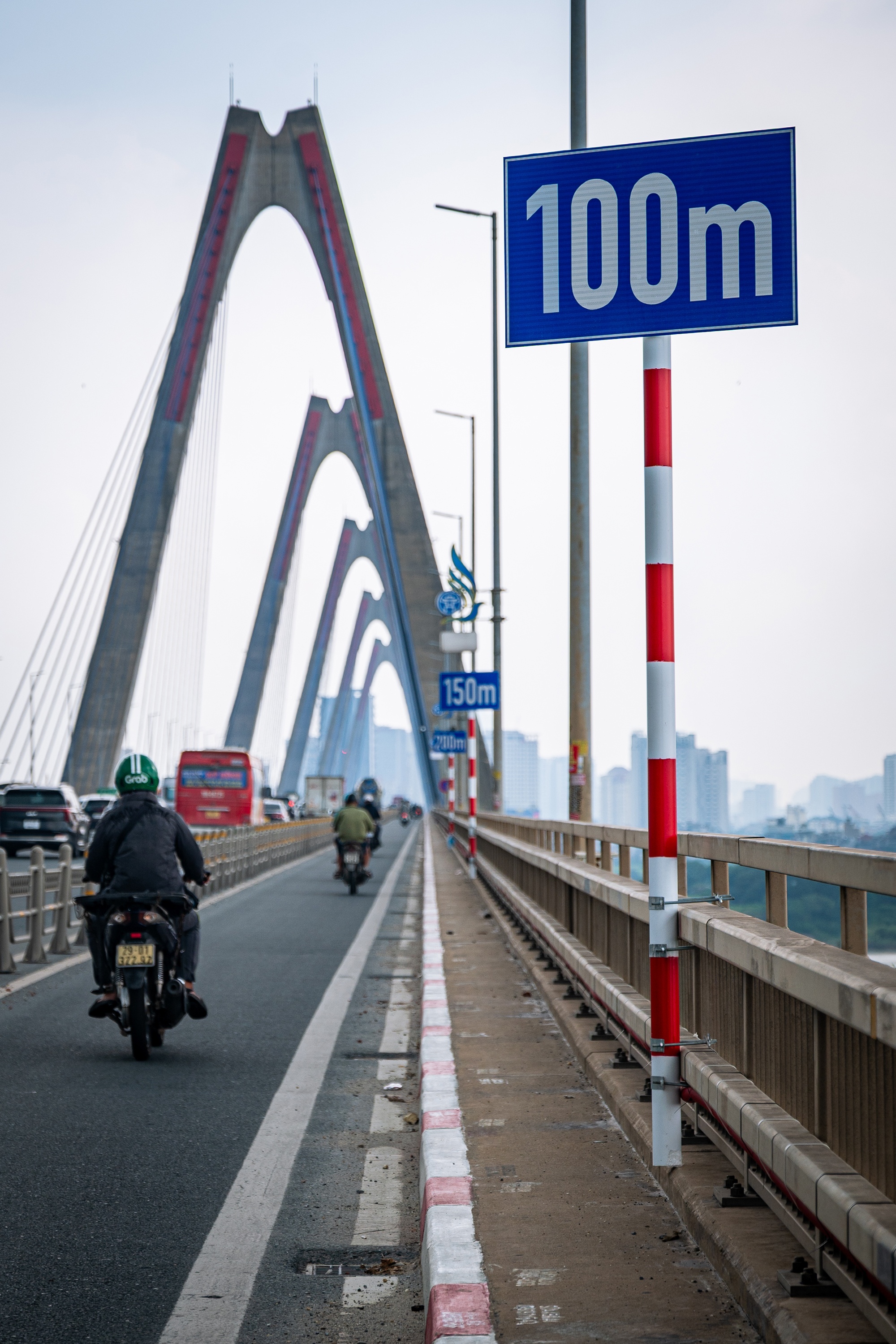 Giao th&ocirc;ng H&agrave; Nội ảnh 4