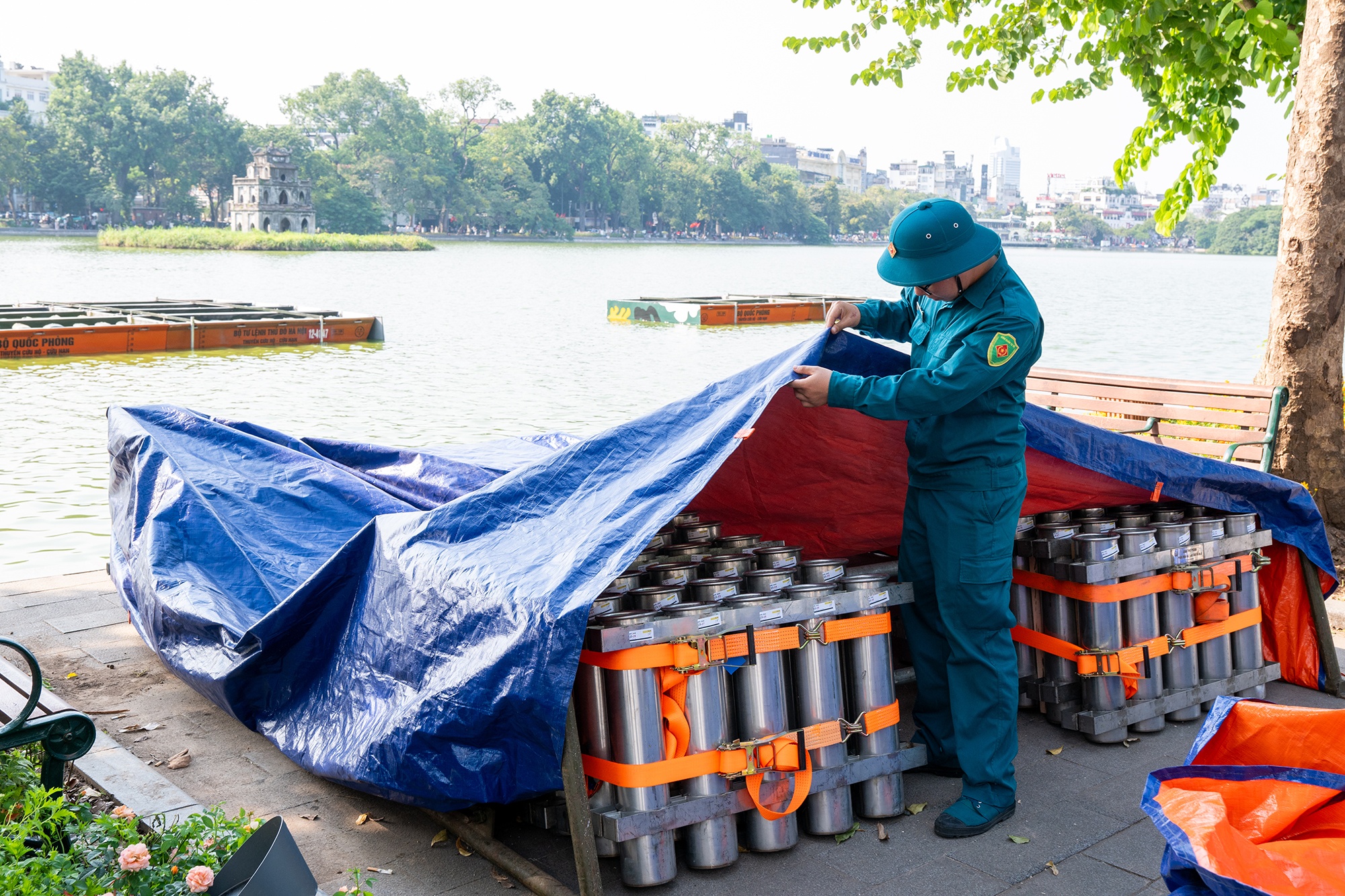Ph&aacute;o hoa H&agrave; Nội ảnh 7