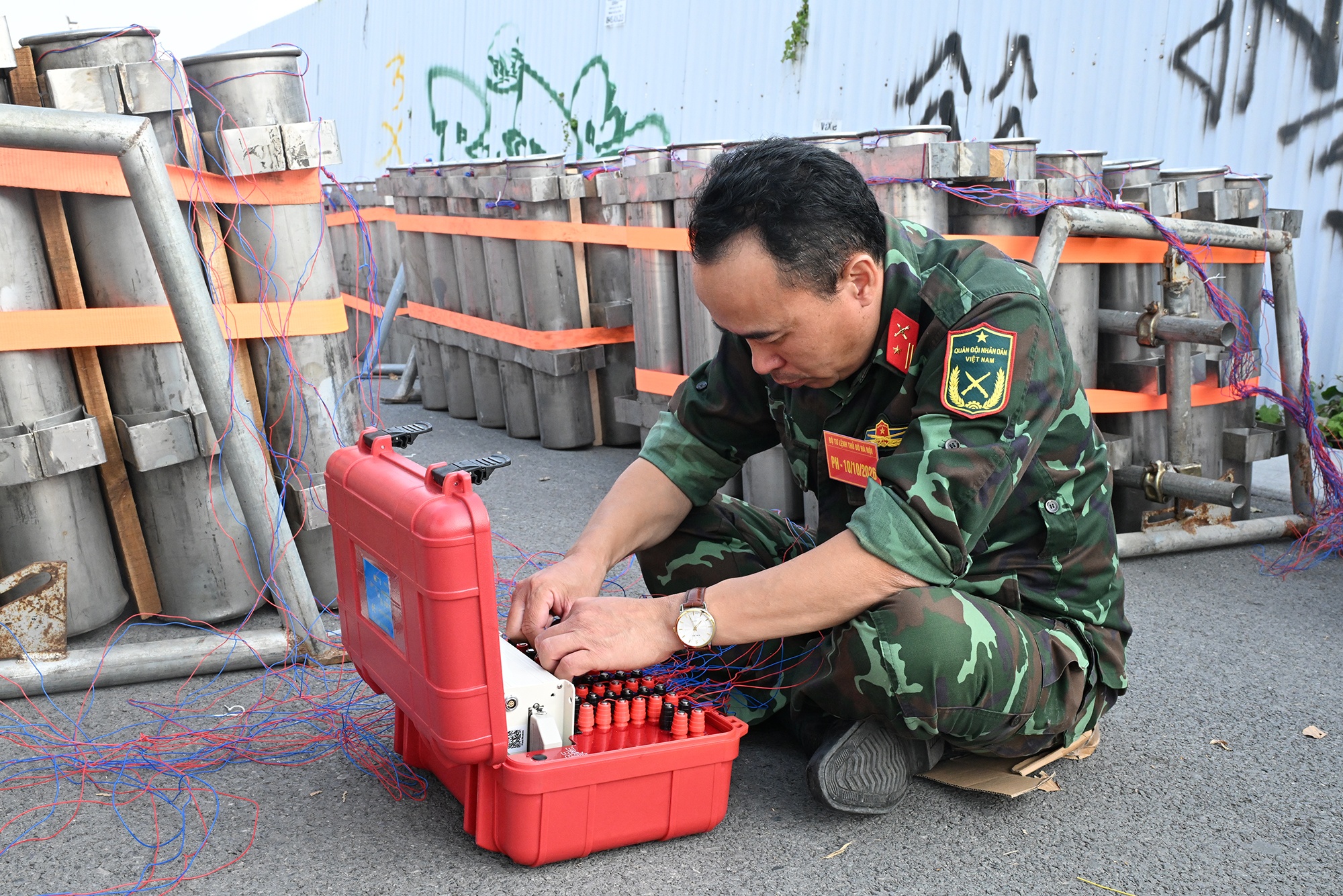 Ph&aacute;o hoa H&agrave; Nội ảnh 9