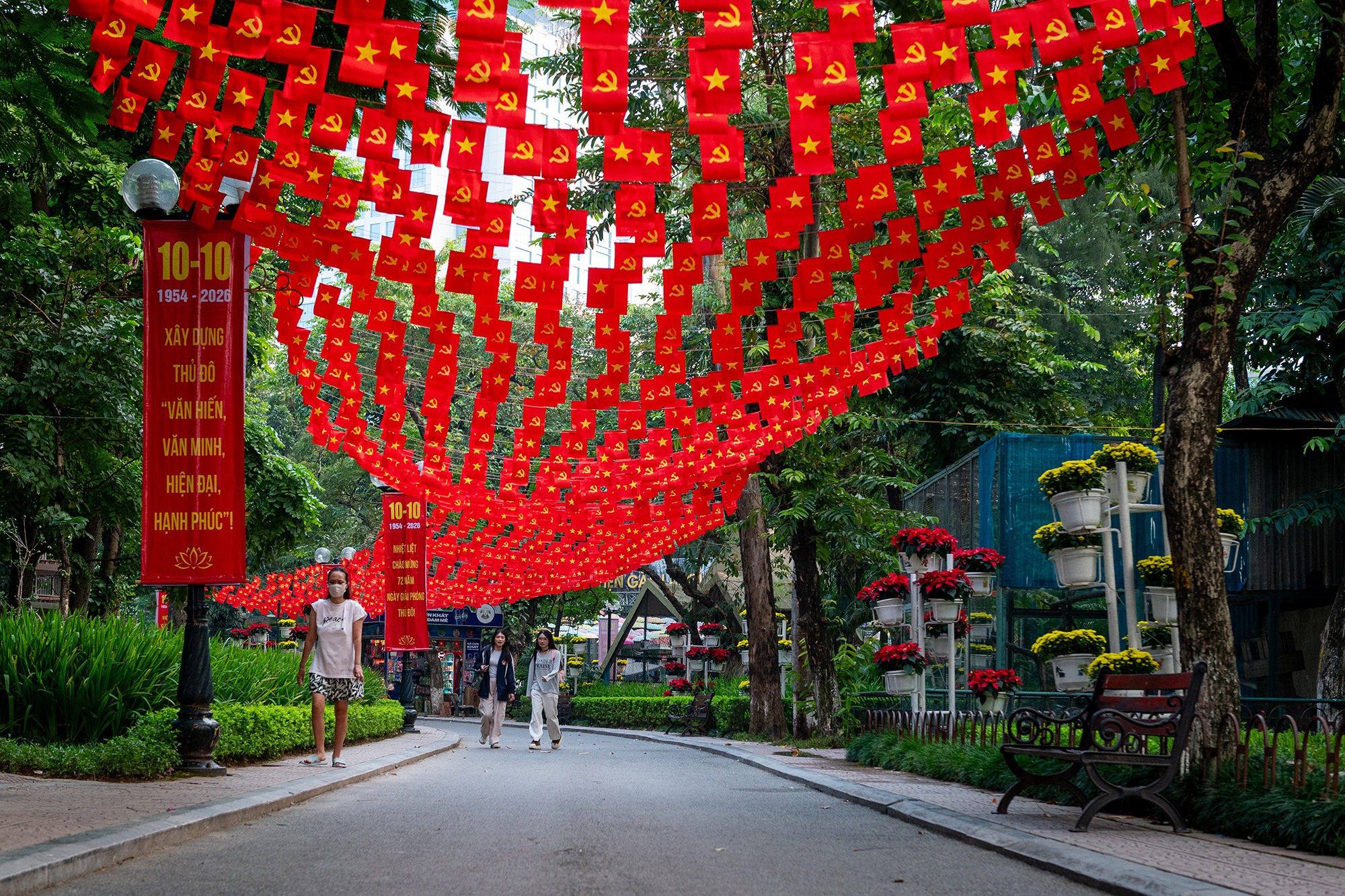 C&ocirc;ng vi&ecirc;n Thủ Lệ  ảnh 5