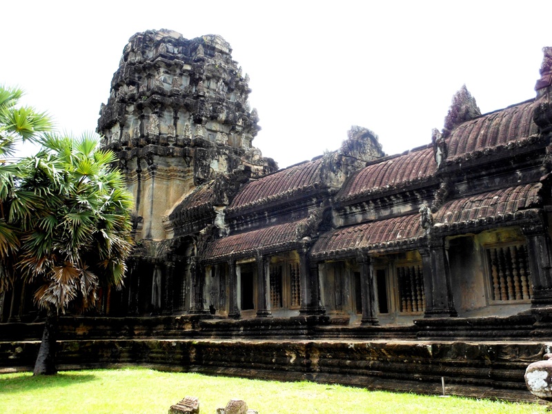 Kien truc co doc dao cua Angkor Wat hinh anh