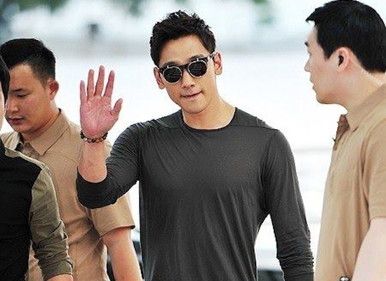 Bi Rain xuat hien lan dau sau khi xuat ngu hinh anh