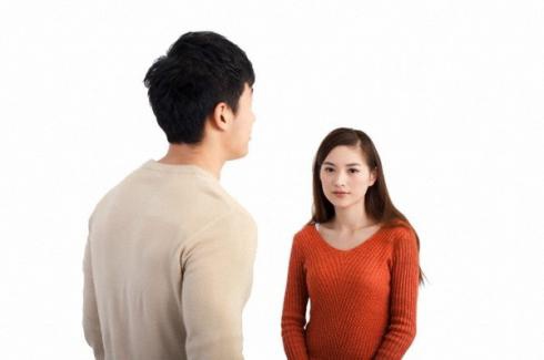 Bi hai gai e gap trai 'tho' hinh anh