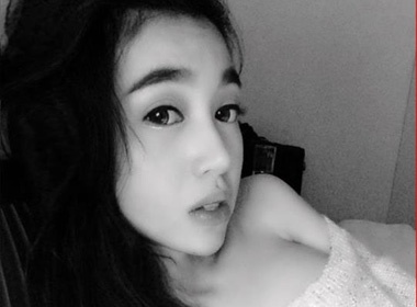 Khuon mat cua Elly Tran thay doi khac thuong hinh anh