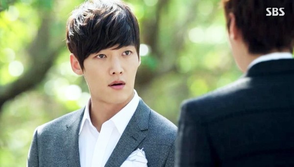 'The Heirs' va nhung cap anh chi em bat thuong hinh anh