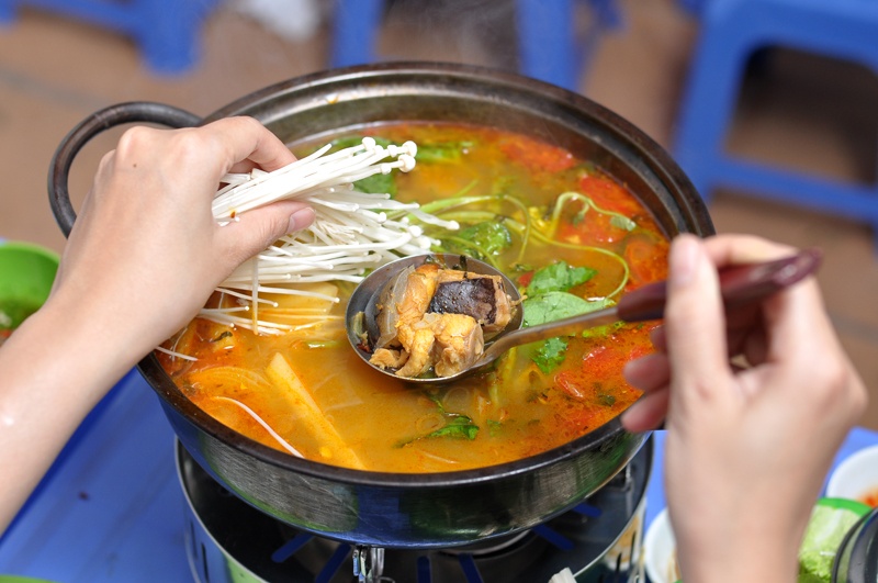 Tim lai quan lau ca duoi khong xuong ngon re khu Kim Lien hinh anh