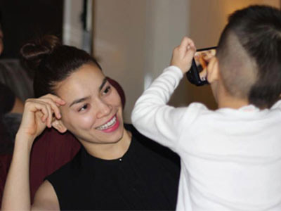 Khoanh khac dang yeu nhat cua me con Ho Ngoc Ha hinh anh