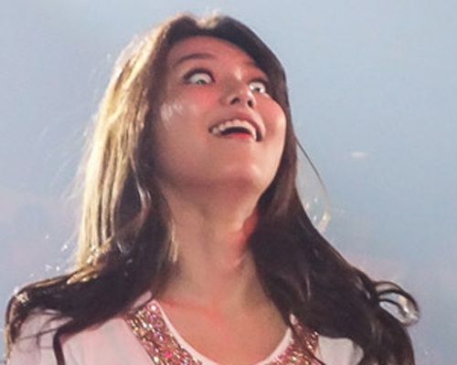 Khoanh khac cuoi tha ga, quen ca hinh tuong cua SNSD hinh anh