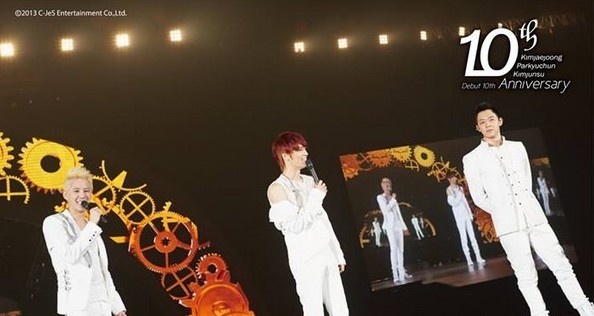 JYJ gui thong diep ngot ngao nhan ky niem 10 nam hinh anh