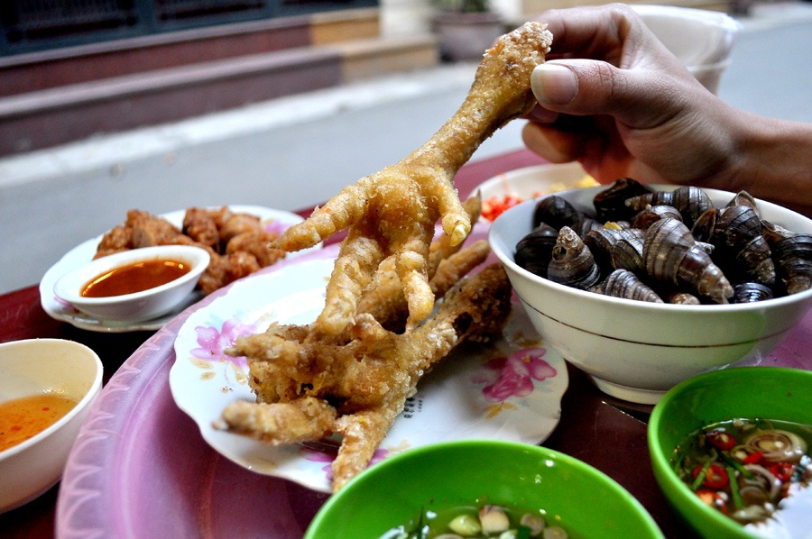 Lai rai chan ga chien gion, oc luoc ngo Ton That Thiep hinh anh