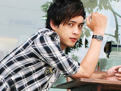 Nhung ca khuc cu bat ngo gay sot tro lai hinh anh