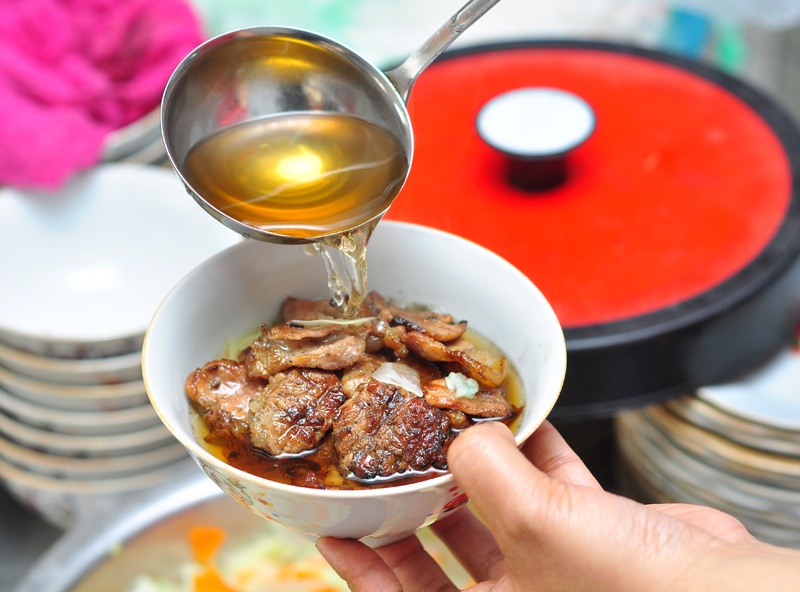 Bun cha Sinh Tu ngon re o khu sinh vien hinh anh