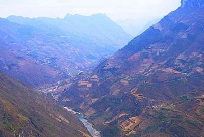 Khi hem vuc Tu San chi la noi check in khoe ban be hinh anh