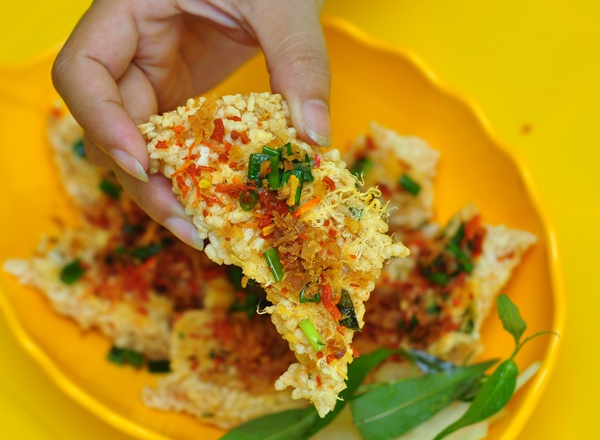 Ru nhau kham pha bo ba banh trang nuong - lac - tron hinh anh