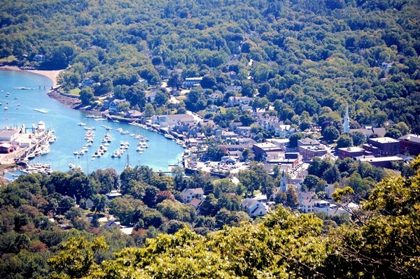  Camden - là một thành phố ven biển vô cùng xinh đẹp nằm ở bang New Jersey, Mỹ.