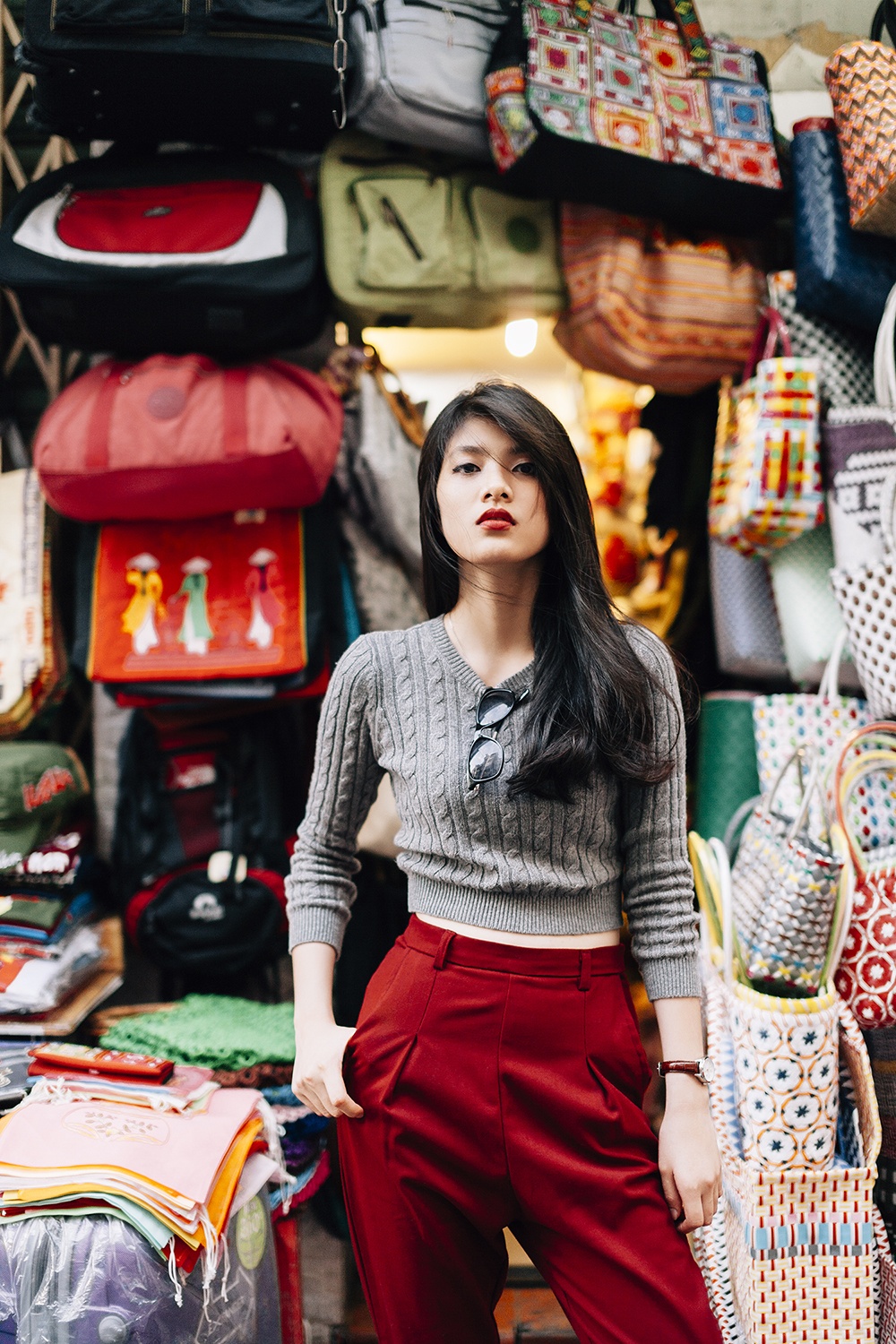 Phan Thuỳ Dung, cô sinh viên Sài thành lại mang đến ấn tượng về một Fashionista vừa hoài cổ, sâu lắng nhưng cũng vừa ngổ ngáo, thành thị. 