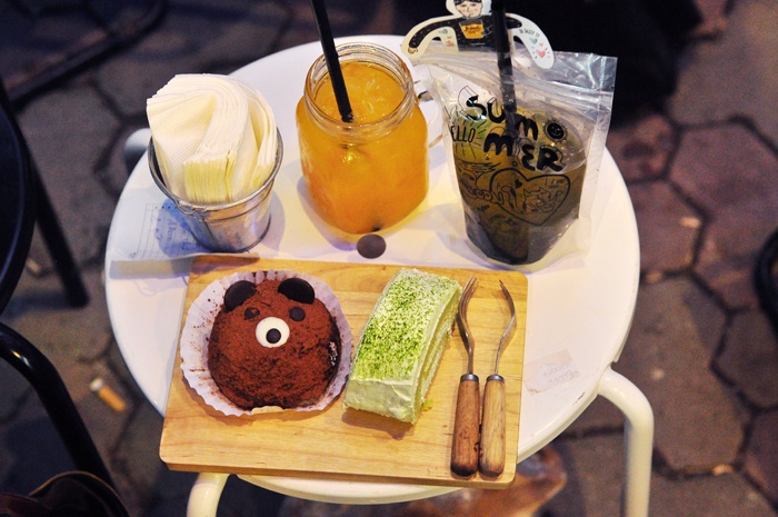 Ngay Tet, tu tap o quan dessert moi noi gan truong Viet Duc hinh anh