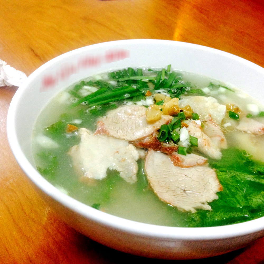 Mỳ vịt tiềm có khách khen ngon chất, đáng tiền nhưng cũng có người bảo chưa ấn tượng, không 