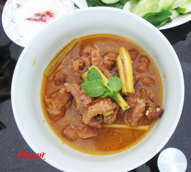 Món này chế biến rất đơn giản nhưng ngon miệng, bạn có thể làm cho bữa cơm gia đình hay đãi khách đều được.