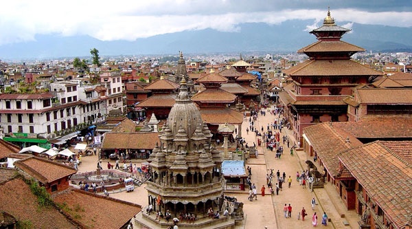 Những đền chùa, bảo tháp mà du khách có thể viếng thăm ở Kathmandu: Pashupatinath, Bouddhanath, Swayambhunath và Basantapur...