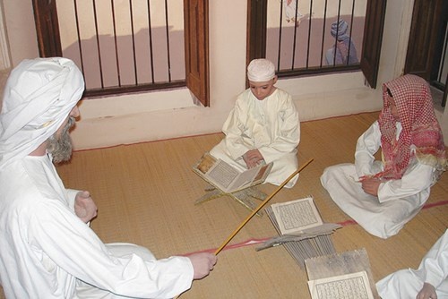 tìm hiểu về cuộc sống của người dân Dubai khi xưa như thế nào, chúng tôi đã đến tham quan bảo tàng Dubai, một nơi trưng bày sống động về cuộc sống của người dân bản xứ trước kia.