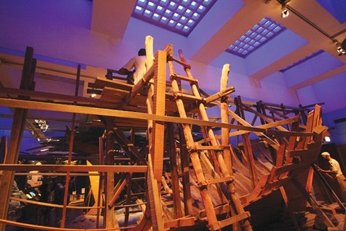 Gian bếp và nơi để ngủ bên ngoài trong mùa hè