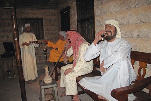 Cửa hiệu kim hoàn xưa.