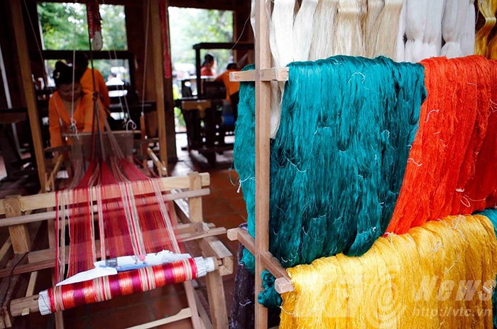 Kham pha lang det lua truyen thong o Hoi An hinh anh