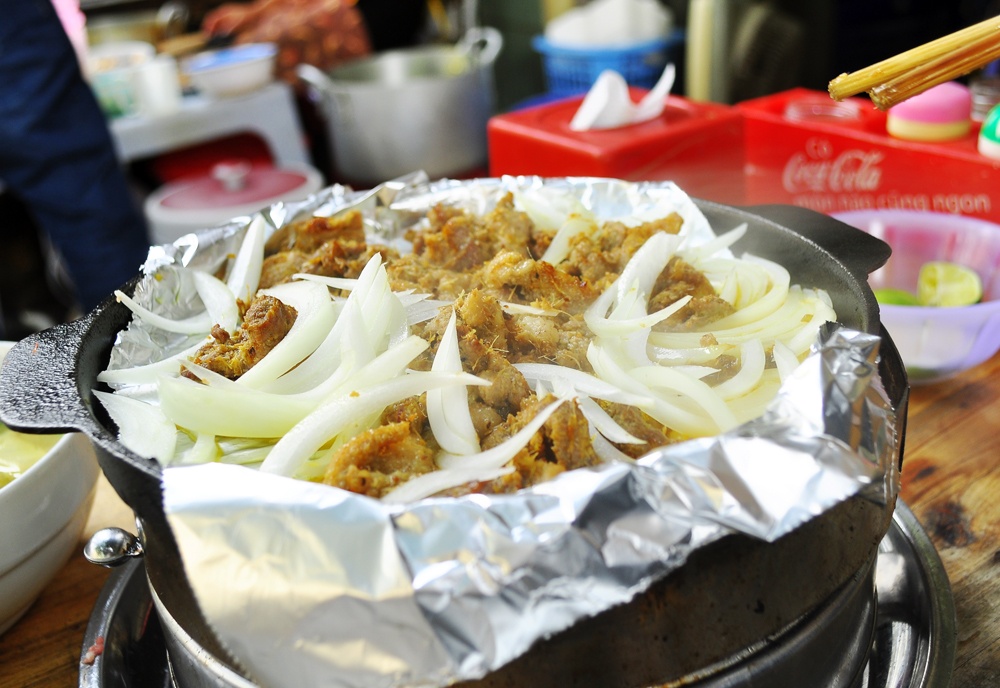 Ngan nuong chao gang thom lung goc pho hinh anh