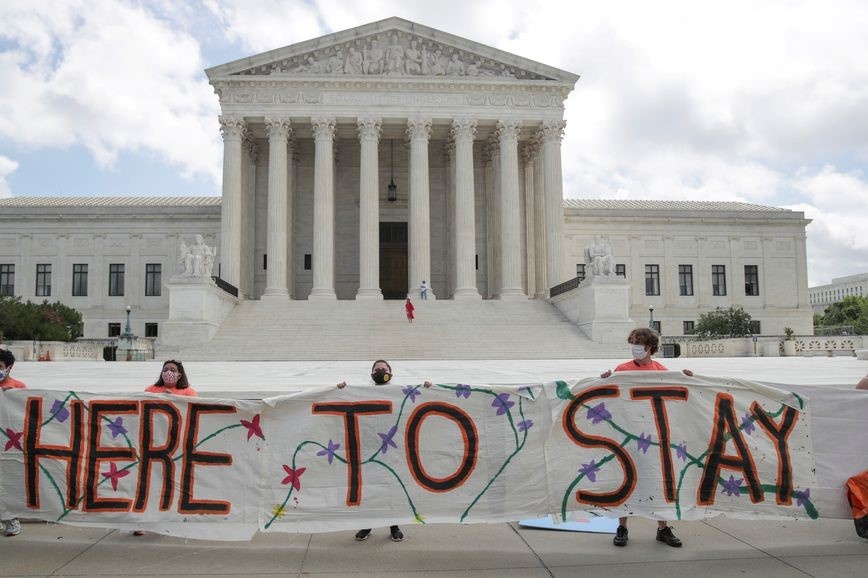 Toa Toi cao My trao thang loi lon cho nguoi nhap cu hinh anh