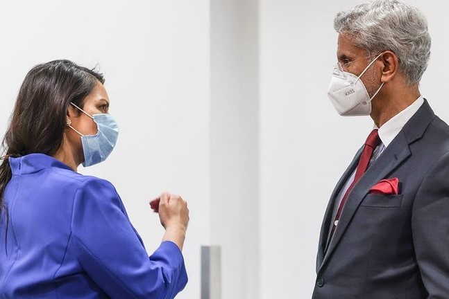 Thanh vien phai doan An Do du G7 mac Covid-19 hinh anh