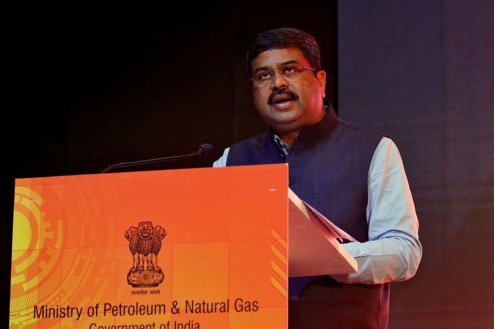 A Rap Xe-ut tro giup An Do anh 1