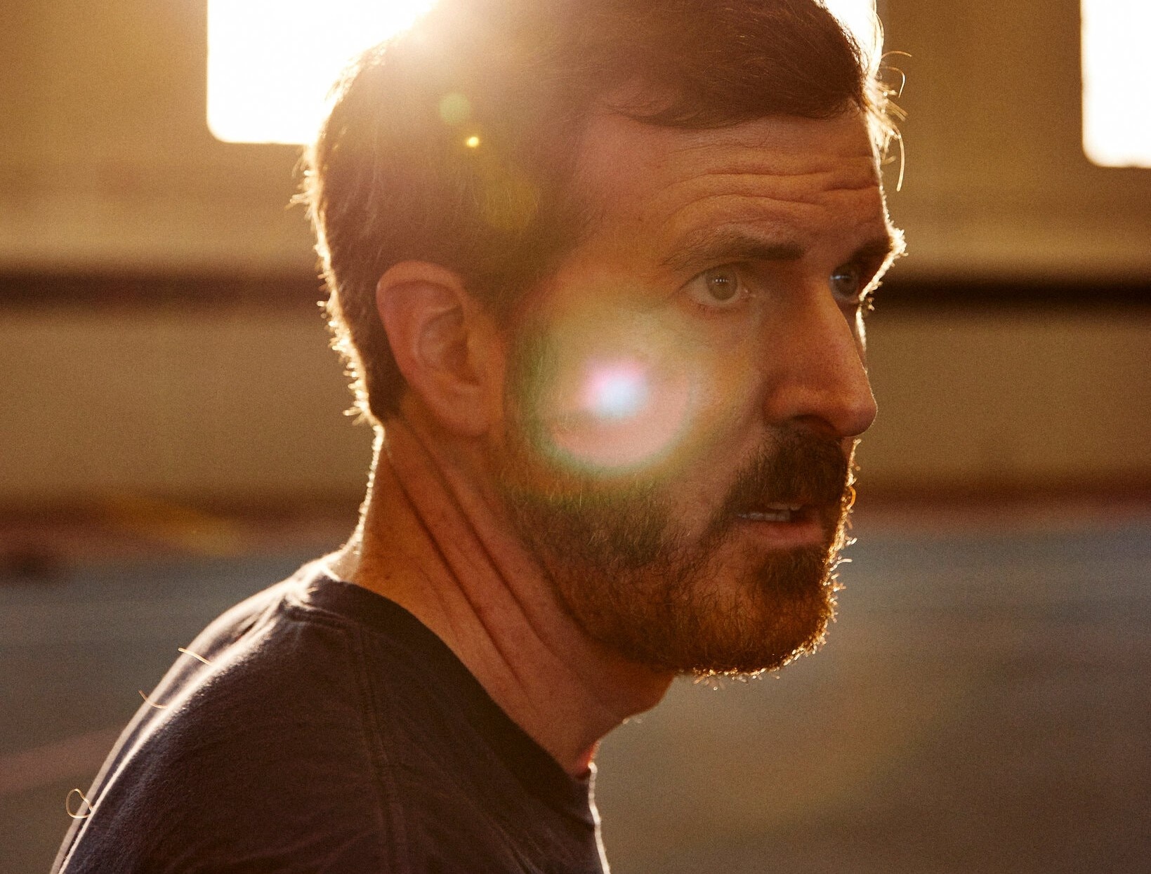 nhan vien My mac benh la anh 2