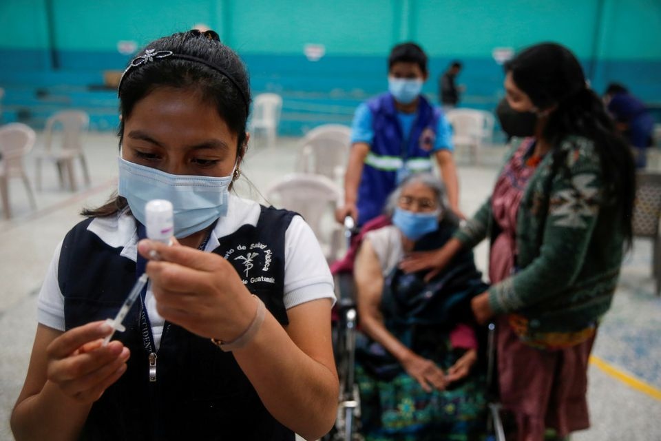 Guatemala doi Nga tra lai tien mua vaccine anh 1