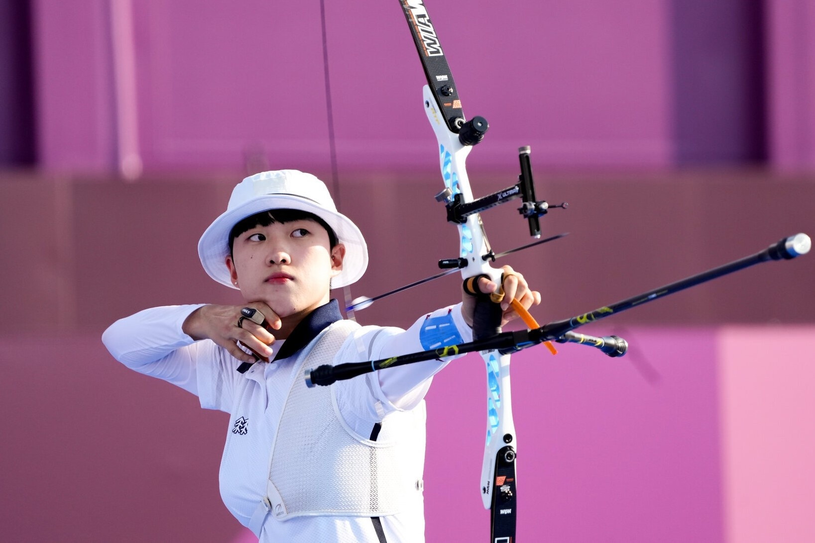 Gianh 3 HCV, cung thu Han Quoc van bi giem pha vi mai toc hinh anh