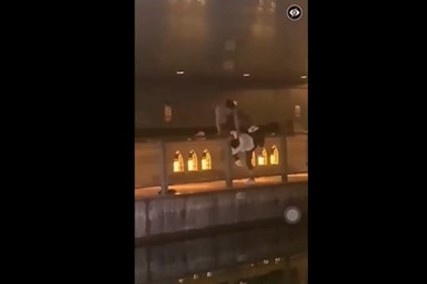 Lam ro clip nguoi Viet tu vong do bi danh va day xuong song o Nhat Ban hinh anh