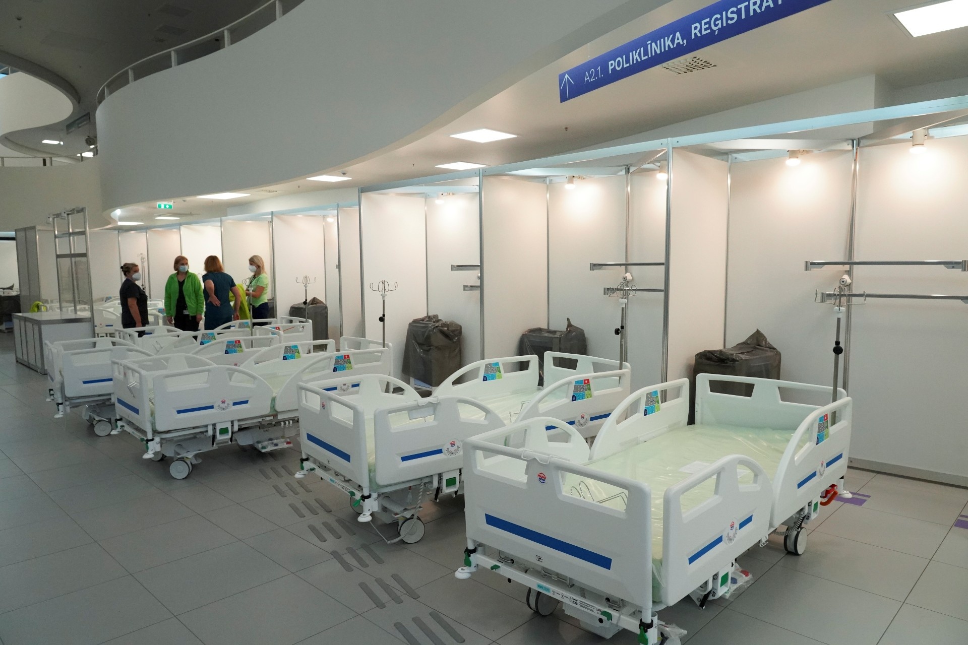 nuoc EU dau tien tai phong toa anh 4