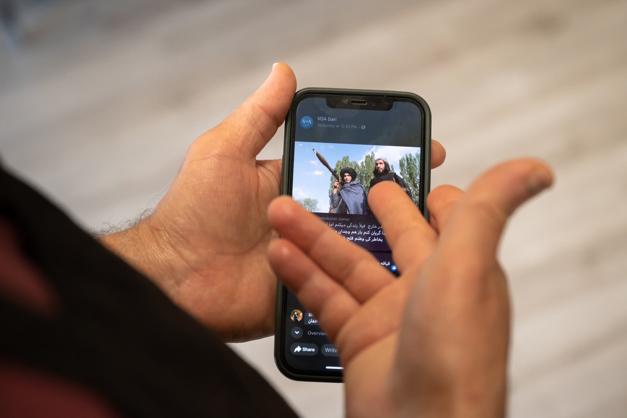 Vu khi kho luong cua Taliban hinh anh