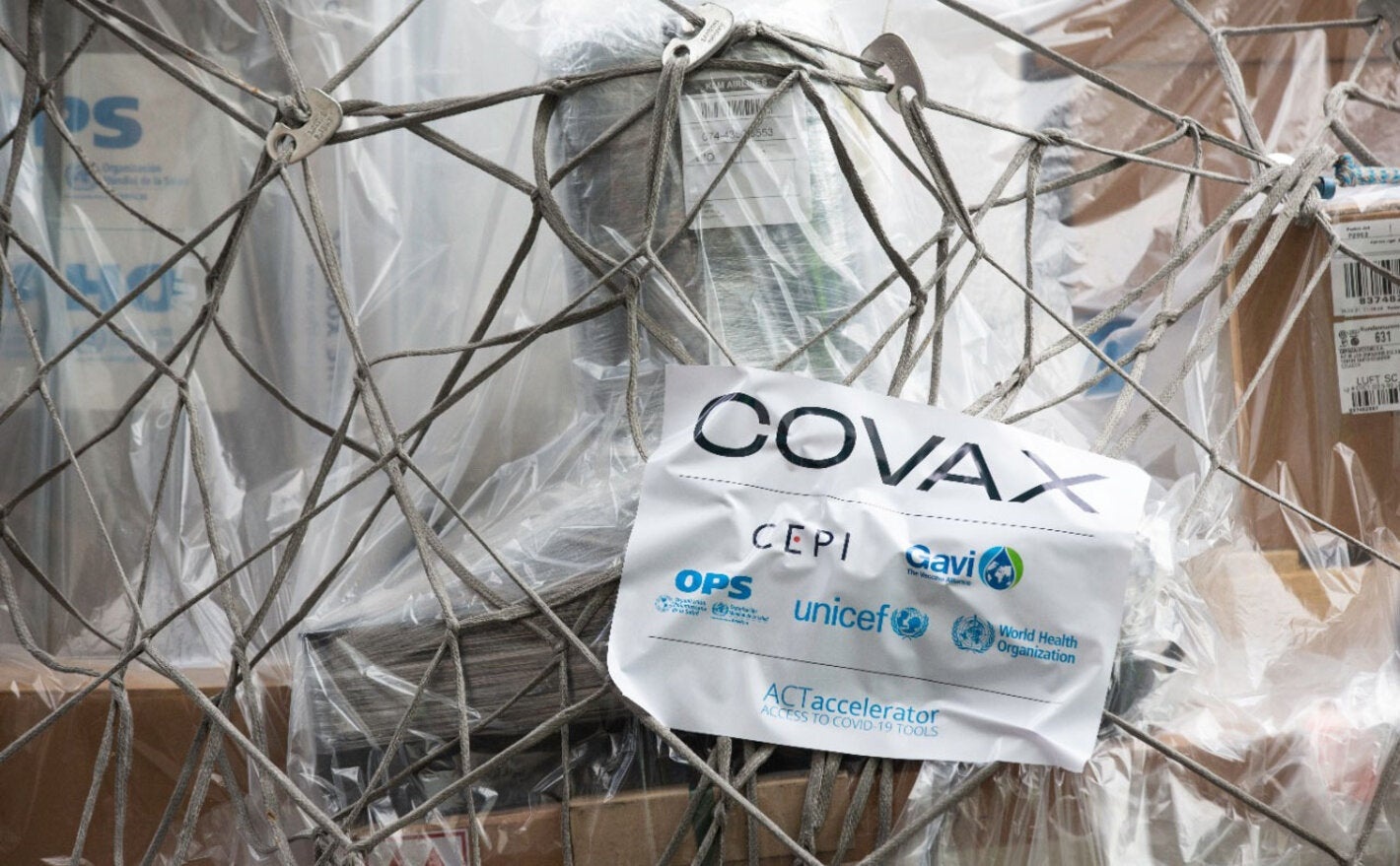 tiem vaccine covid-19 toan cau anh 4