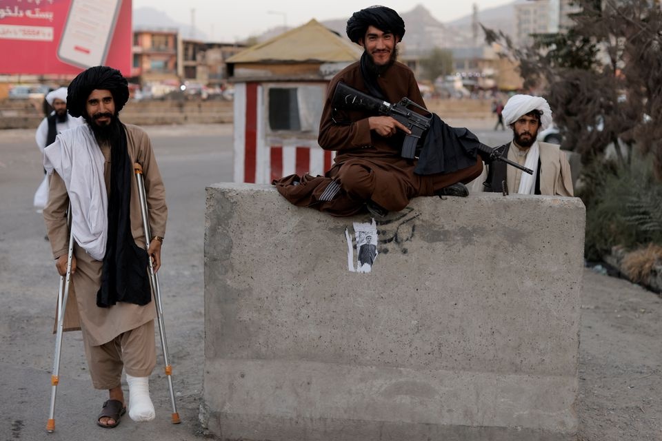 kho khan cua taliban khi tiep quan afghanistan anh 2